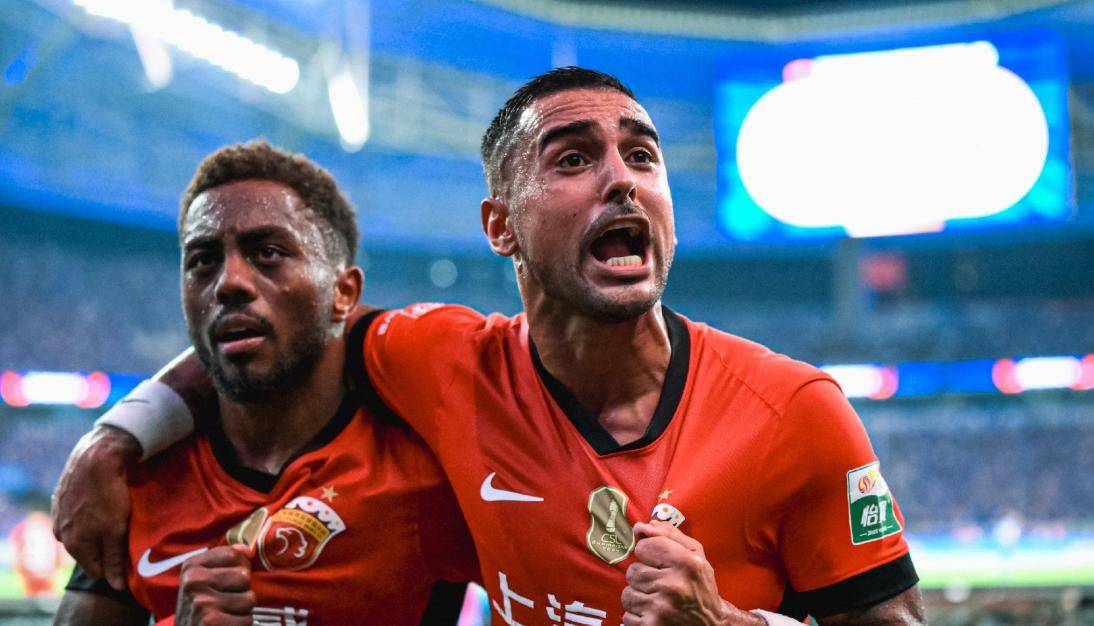 中超冲刺阶段再迎强敌；迈阿密热火扳平良机；主帅态度：质疑声仍在；轮换策略成焦点 