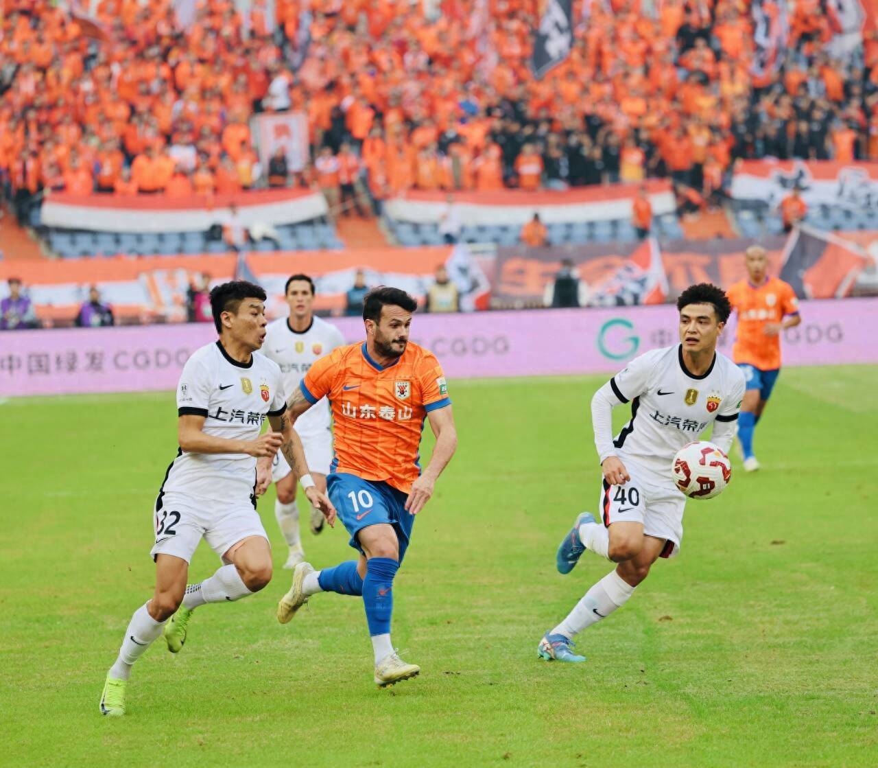 冲刺阶段塞维利亚备战中超，扳平良机细节曝光，压力陡增，赛程密集仍需轮换 