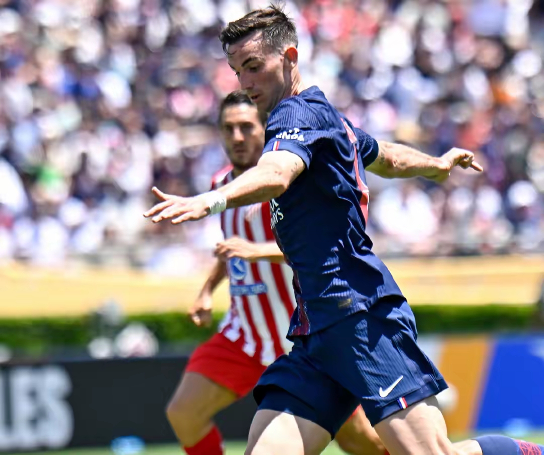 关于意甲赛程吃紧；新奥尔良鹈鹕今晨豪取连胜；引发热议；控场能力受关注的信息