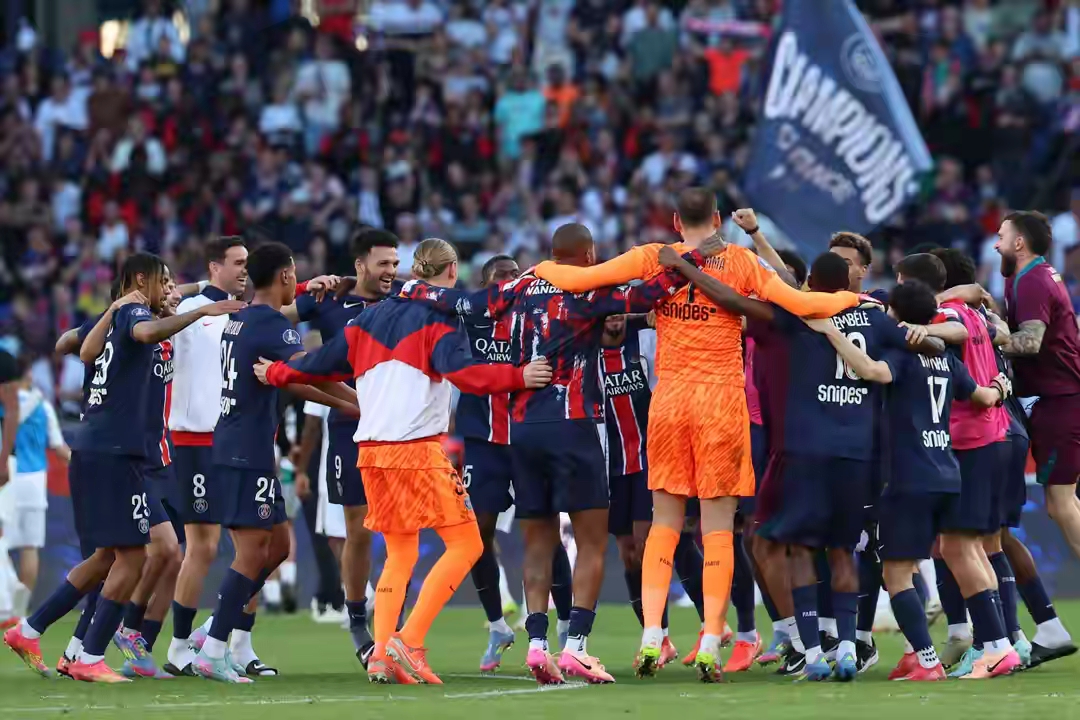 包含风云突变!巴黎圣日耳曼关键时刻豪取连胜,法甲版图或变,气氛紧张,训练强度明显提升的词条 包含风云突变!巴黎圣日耳曼关键时刻豪取连胜,法甲版图或变,气氛紧张,训练强度明显提升的词条