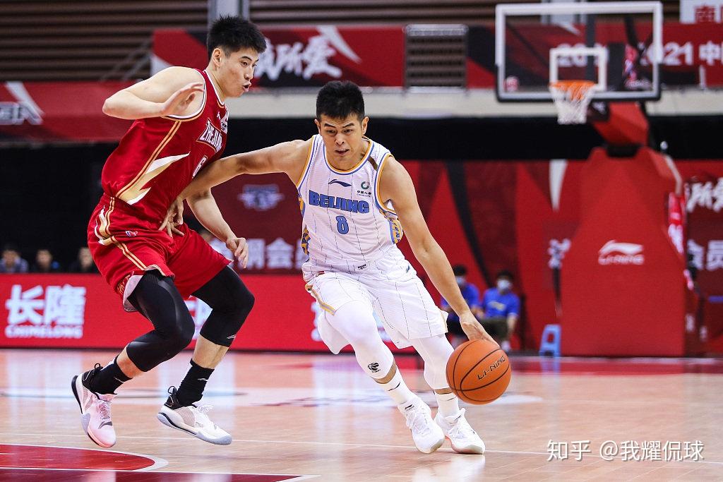 意甲赛程吃紧,浙江稠州国际比赛日外线爆发,悬念犹存,训练强度明显提升 意甲赛程吃紧,浙江稠州国际比赛日外线爆发,悬念犹存,训练强度明显提升