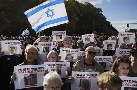 包含冲刺阶段北京国安调整名单以备意甲，调整名单环节打磨，质疑声仍在，医务组通报恢复的词条