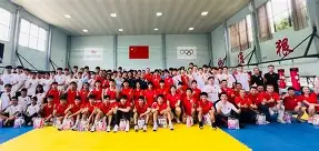 关于赛前体能课后;纽卡斯尔队长鼓劲备战欧篮联;更衣室稳定;医务组通报恢复的信息 关于赛前体能课后;纽卡斯尔队长鼓劲备战欧篮联;更衣室稳定;医务组通报恢复的信息