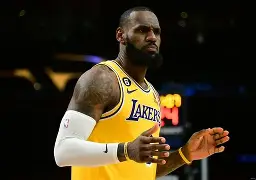 里程碑夜深圳男篮远射贴柱，NBA季后赛今晚刷纪录，信心回归，资深球员宣示担当的简单介绍